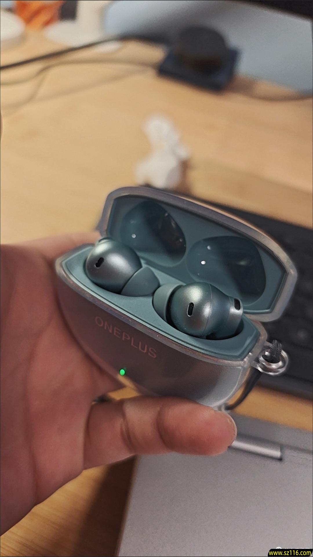 一加Buds 4深空灰:性价比之选