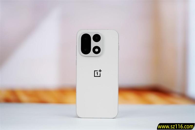 性能至上! 一加 15评测:风驰游戏内核赋能 第五代骁龙8至尊版释放极致战力