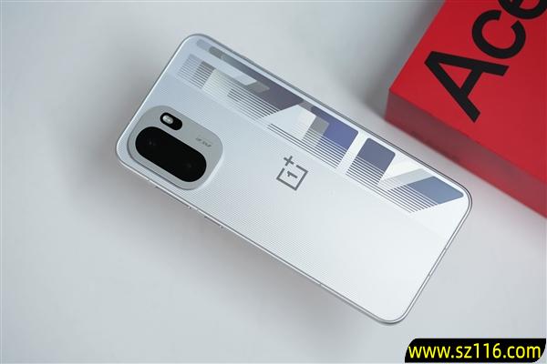 同档唯一165Hz超高刷直屏!一加Ace 6图赏