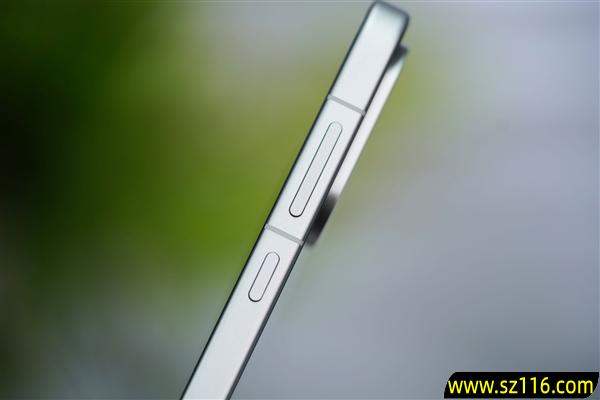 同档唯一165Hz超高刷直屏!一加Ace 6图赏