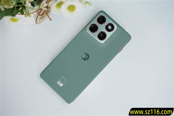 5.99mm超薄机身!联想moto X70 Air图赏
