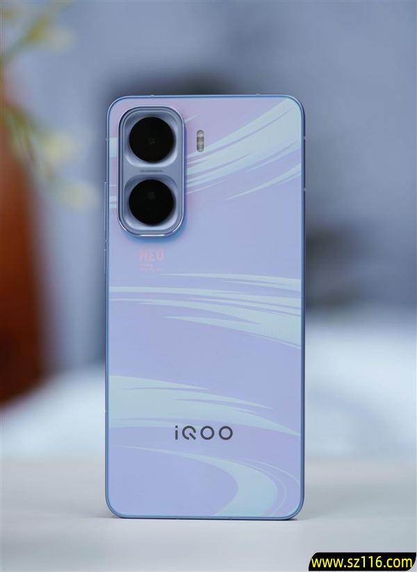 同档唯一2K LTPO屏！iQOO Neo11图赏