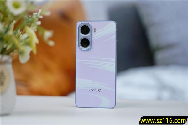 同档唯一2K LTPO屏！iQOO Neo11图赏