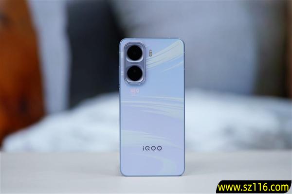 同档唯一2K LTPO屏！iQOO Neo11图赏