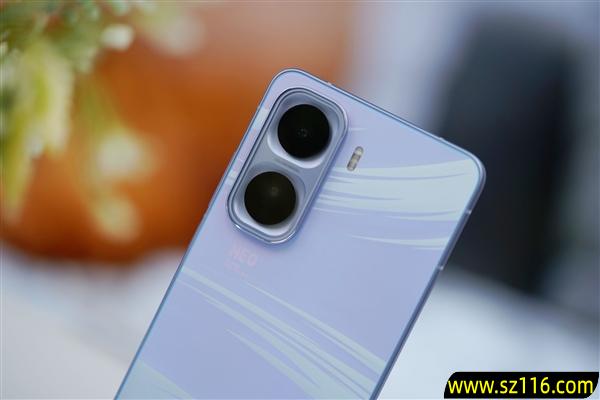 同档唯一2K LTPO屏！iQOO Neo11图赏