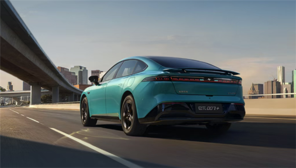 激光雷达辅助驾驶终身免费 东风奕派eπ007+上市：13.99万起