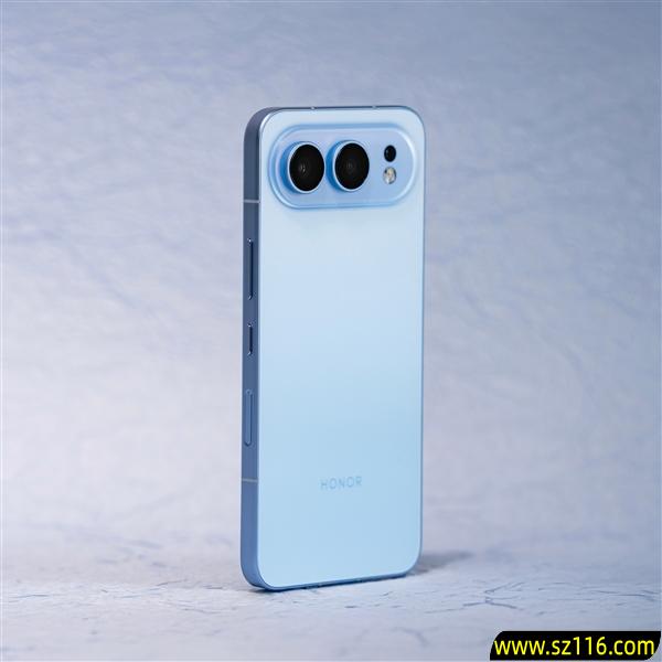 荣耀500真机图亮相:配色、造型都神似iPhone Air