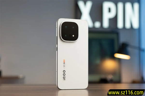 便宜大几百 配置却更顶!子品牌手机开始“骑脸”自家大哥了