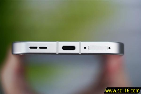 冷雕美背太吸睛！OPPO Reno 15图赏