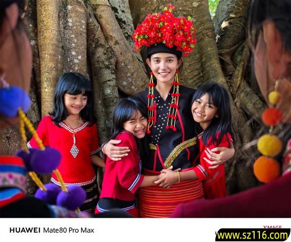 何刚晒华为Mate 80系列实拍样张：红枫影像色彩表现一绝