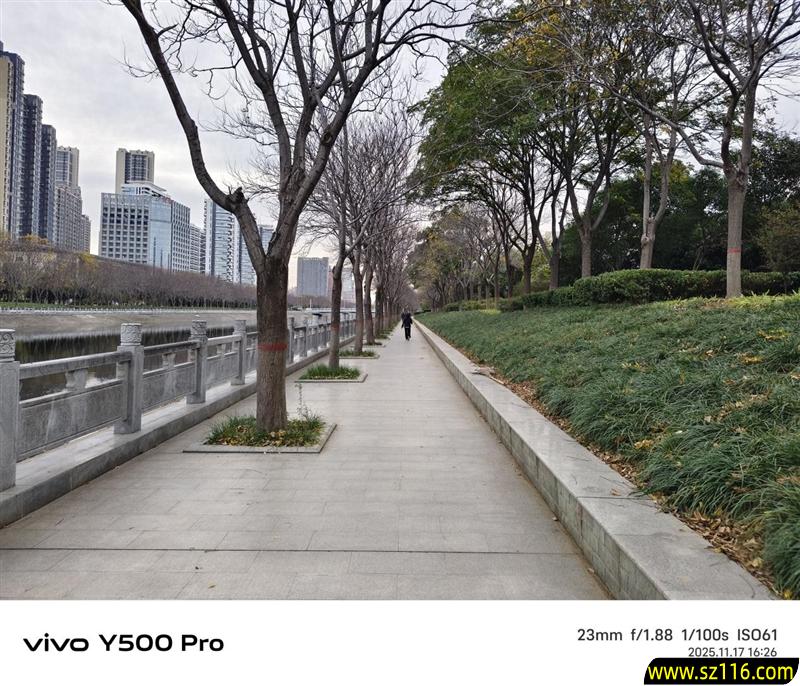 2亿像素的国民小旗舰！vivo Y500 Pro评测：超耐用超给力