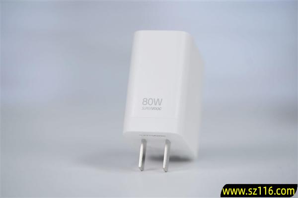 时尚、璀璨、闪耀！OPPO Reno 15评测：6.3英寸掌中影像旗舰！