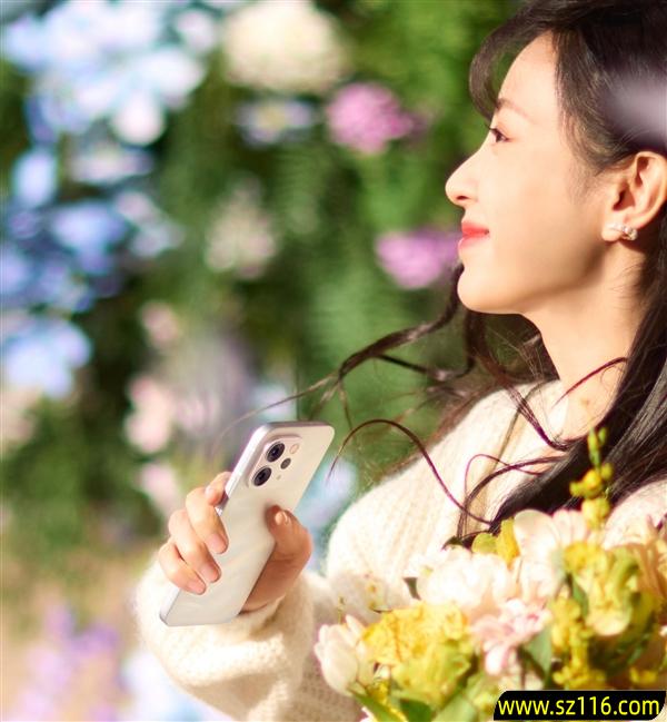 田曦薇代言 vivo S50真机偷跑：全系标配金属中框