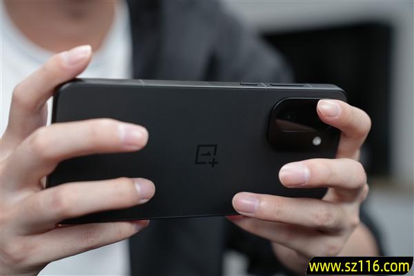 一加Ace 6T续航实测：8300mAh超大电池让你告别续航焦虑