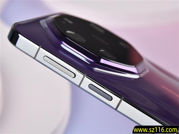 华为Mate 80 RS非凡大师上手:一部细节体验拉满的大师旗舰