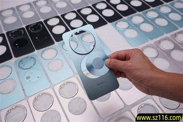 华为Mate 80系列设计师回应双环设计最大困难：铝合金和玻璃纤维拼接