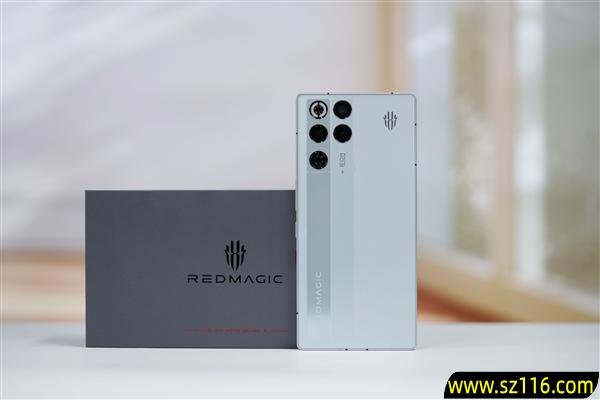 内置24000转/分钟风扇！红魔11 Pro图赏