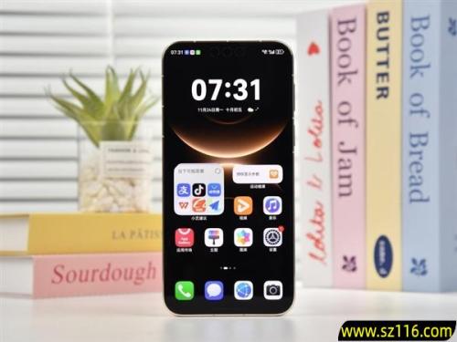 华为Mate 80 Pro Max上手：真正意义上的全能旗舰