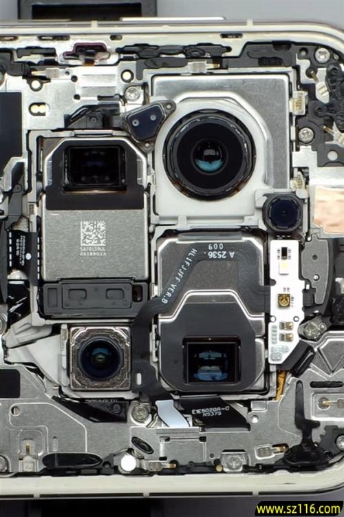 华为Mate 80 Pro Max拆解出炉：后壳整块铝合金CNC打造 主板集成度超高