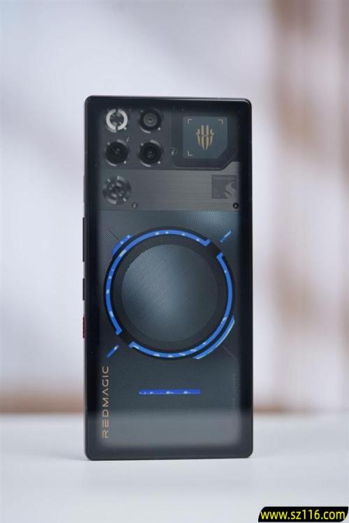 开启手机水冷散热时代！红魔11 Pro+图赏