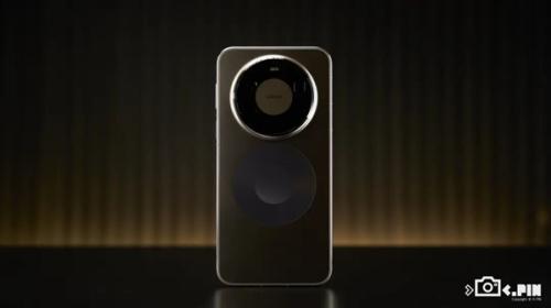 用了几天华为Mate80 Pro Max 我感觉它堆料有点过猛了 用了几天华为Mate80 Pro Max 我感觉它堆料有点过猛了