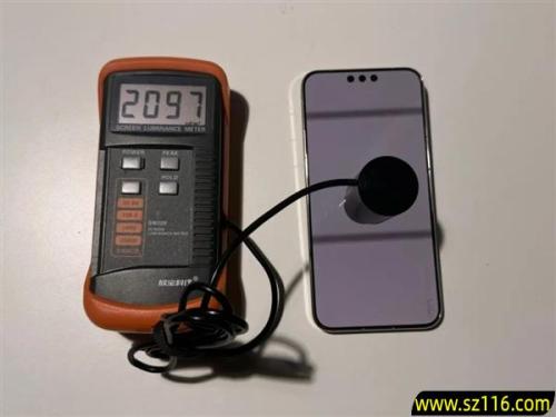 用了几天华为Mate80 Pro Max 我感觉它堆料有点过猛了 用了几天华为Mate80 Pro Max 我感觉它堆料有点过猛了