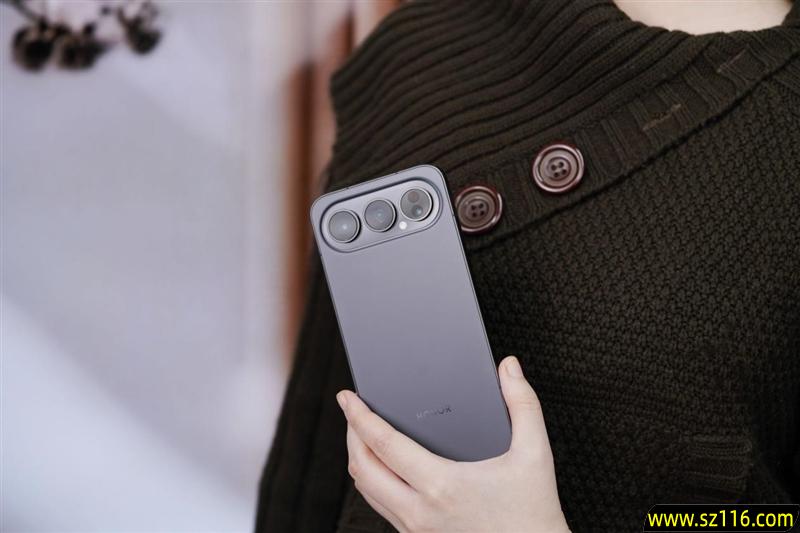 真没吹牛!荣耀500系列评测:标准版竟然比友商贵1000元的Pro版还强 真没吹牛!荣耀500系列评测:标准版竟然比友商贵1000元的Pro版还强