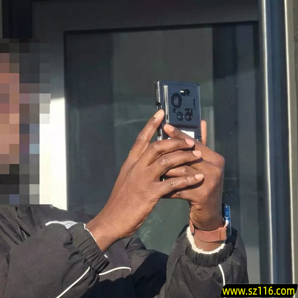 小米17 Ultra外观渲染图来了：经典大圆镜头回归 没有背屏